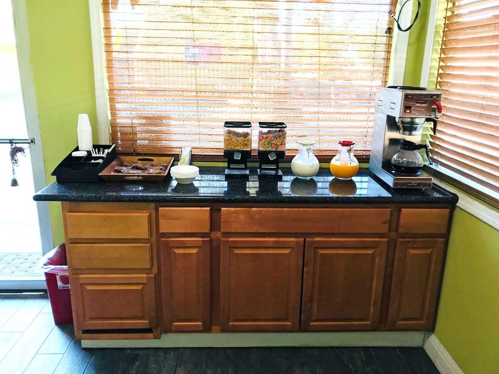 Americas Best Value Inn Visalia Kemudahan gambar